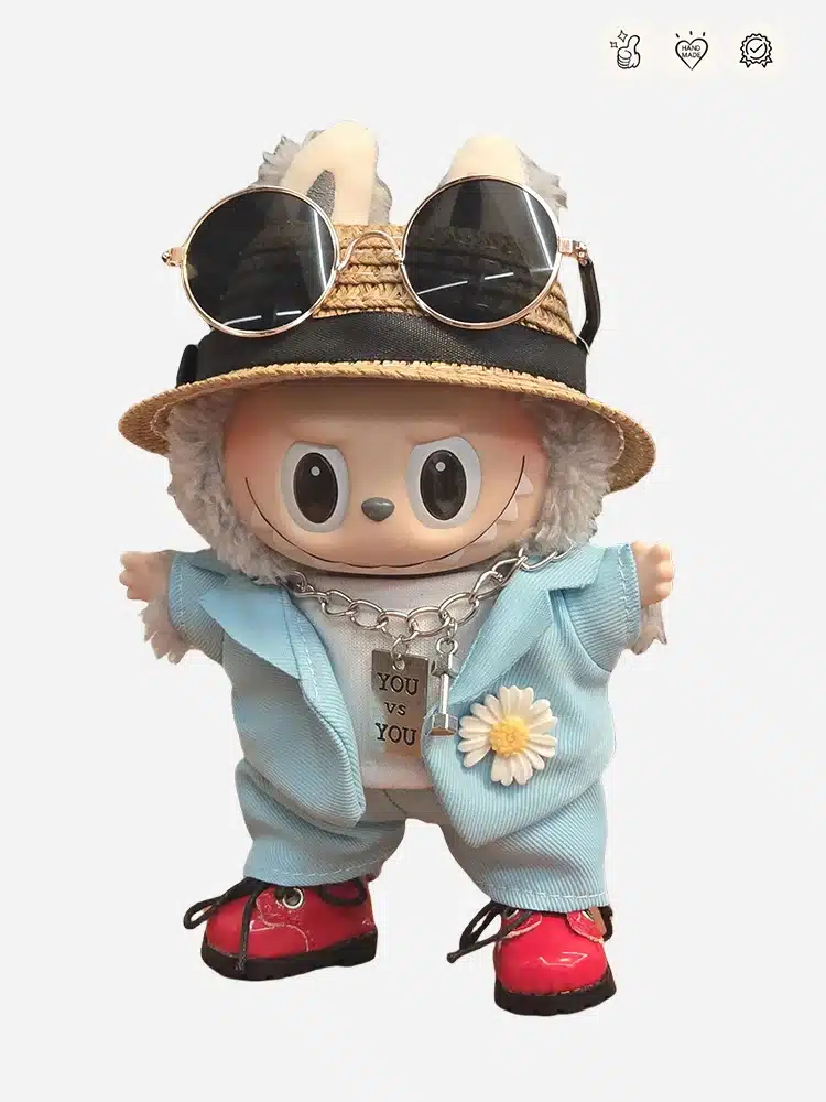 LABUBU Outfit of G Dragon 2025 concert (1)