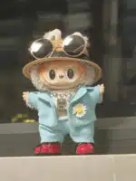 LABUBU Outfit of G Dragon 2025 concert (2)